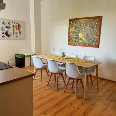 Casa Grande Apartment *